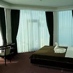 מלון Excelsior 3*